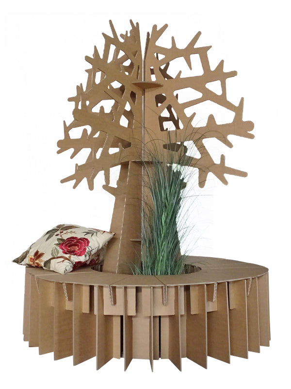 Set van kartonnen ronde bank en kartonnen boom