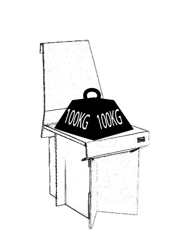 Kartonnen tafel met 2 stoelen